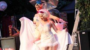 2014 Frühstück bei Tiffany (Holly/Christiani Wetter; Meg/Anja Barth)